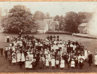 1909 The Sunday school on Church Meadow.